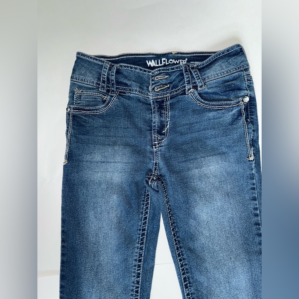 Wallflower Lucious Curvy Fit Bootcut Jeans Size 3 Regular Embellished - Picture 13 of 13